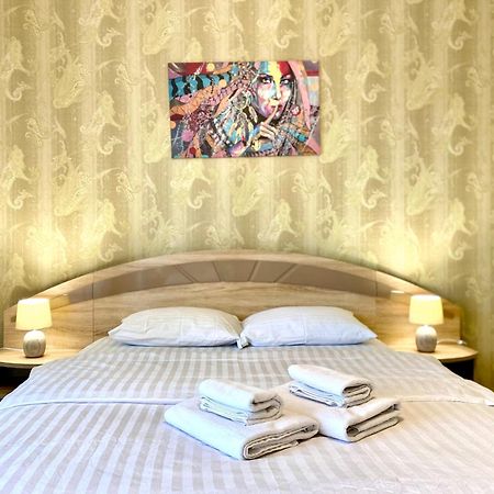 Apartpoltava Новий Будинок, В Самому Центрі 2-Окремі Кімнати, Панорамний Балкон Dış mekan fotoğraf